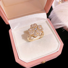 Load image into Gallery viewer, cLover Ring