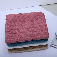 Load image into Gallery viewer, CozyCardi Buttoned Blanket - ThisIsWhyYourFly