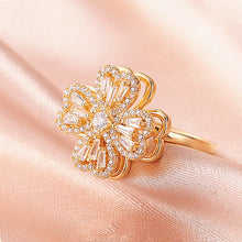 Load image into Gallery viewer, cLover Ring