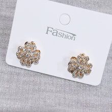 Load image into Gallery viewer, cLover Earrings