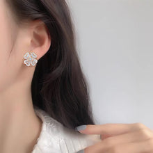Load image into Gallery viewer, cLover Earrings